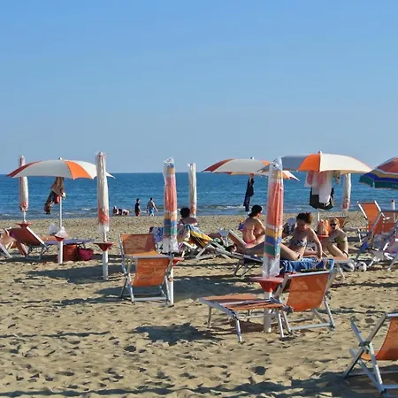 Nyaraló Ferienhaus Fur 8 Personen Ca 60 Qm In Bibione, Adriakuste Italien Und Umgebung *