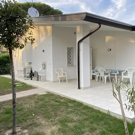 Ferienhaus Fur 8 Personen Ca 60 Qm In Bibione, Adriakuste Italien Und Umgebung * Bibione